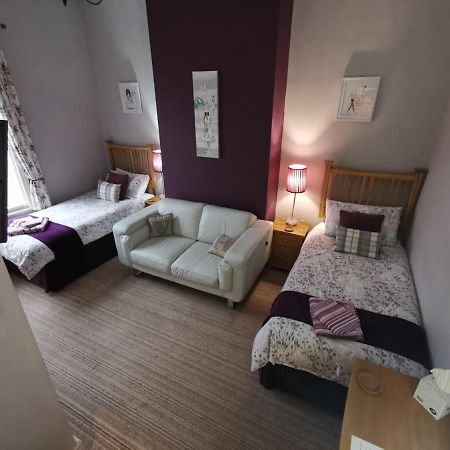Vale House Bed and Breakfast Southport Exteriör bild