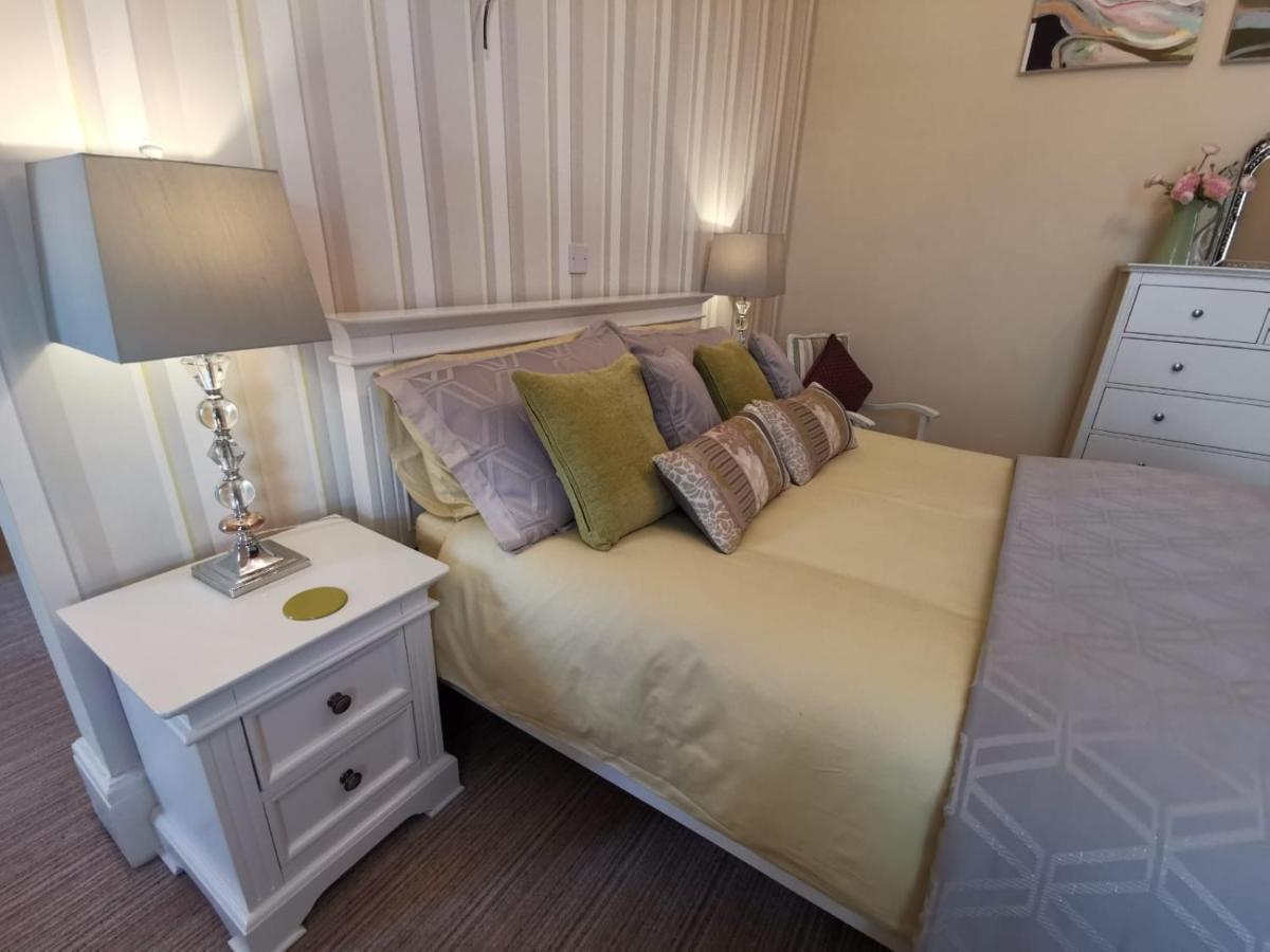 Vale House Bed and Breakfast Southport Exteriör bild