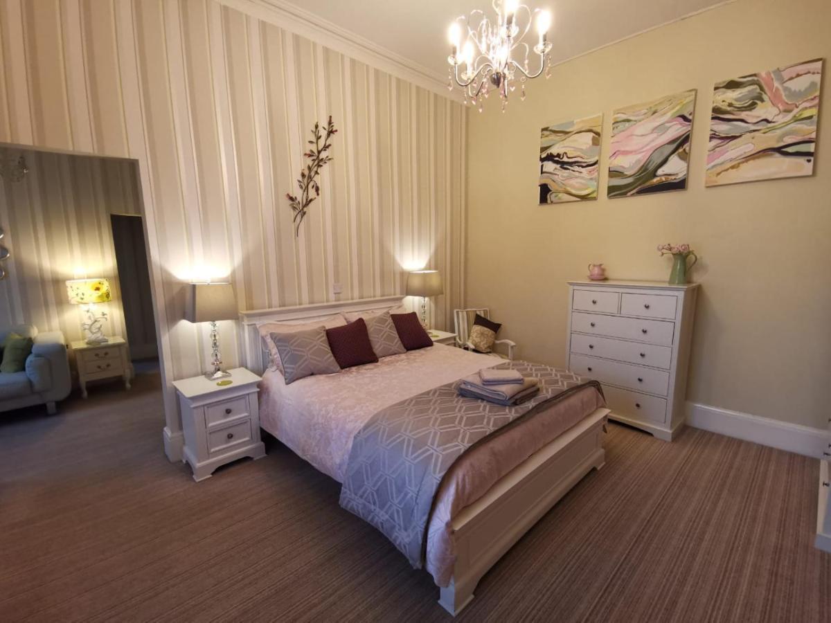 Vale House Bed and Breakfast Southport Exteriör bild